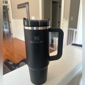 Black Stanley 30oz